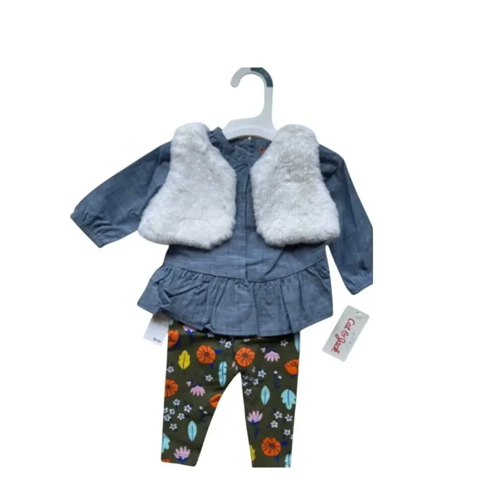 Beautiful Cat & Jack little girls outfit, NEW Size 0-3 month
